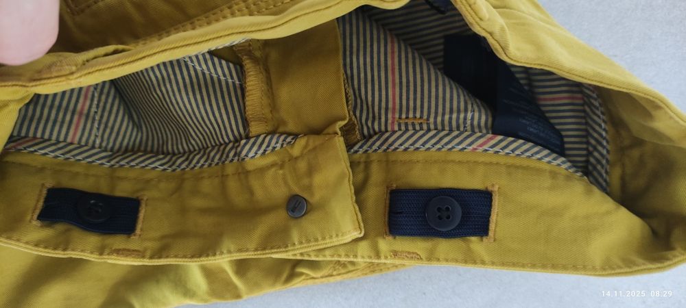 Spodnie materiałowe Tommy Hilfiger. 128cm. NOWE.