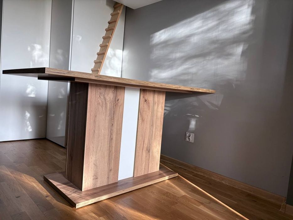 Stół do jadalni dąb wotan biały