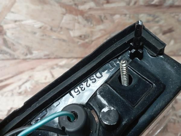 Pisca frente esquerdo NISSAN Sunny I Wagon (B11)