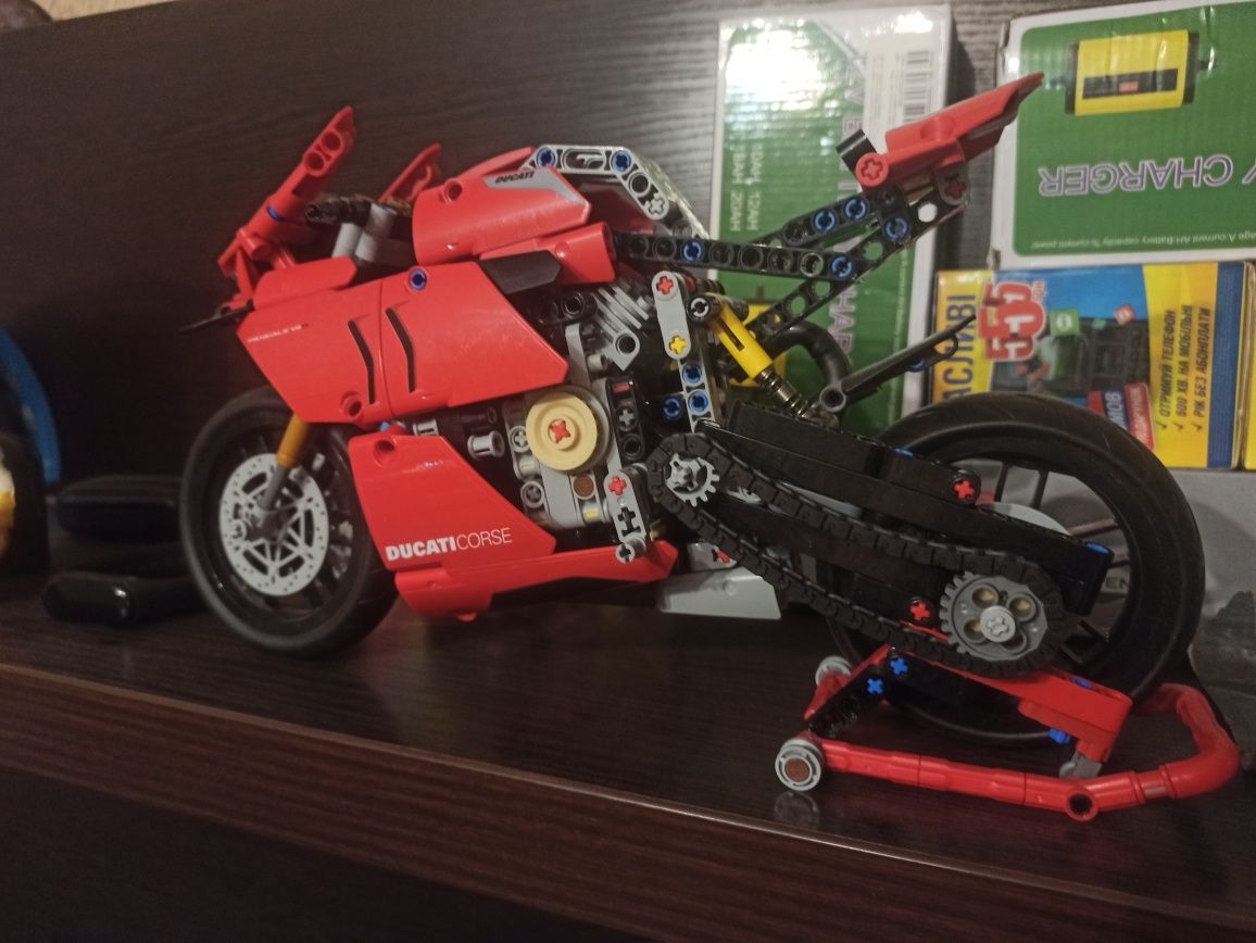 Лего конструктор Lego мотоцикл,байк Ducati б/у