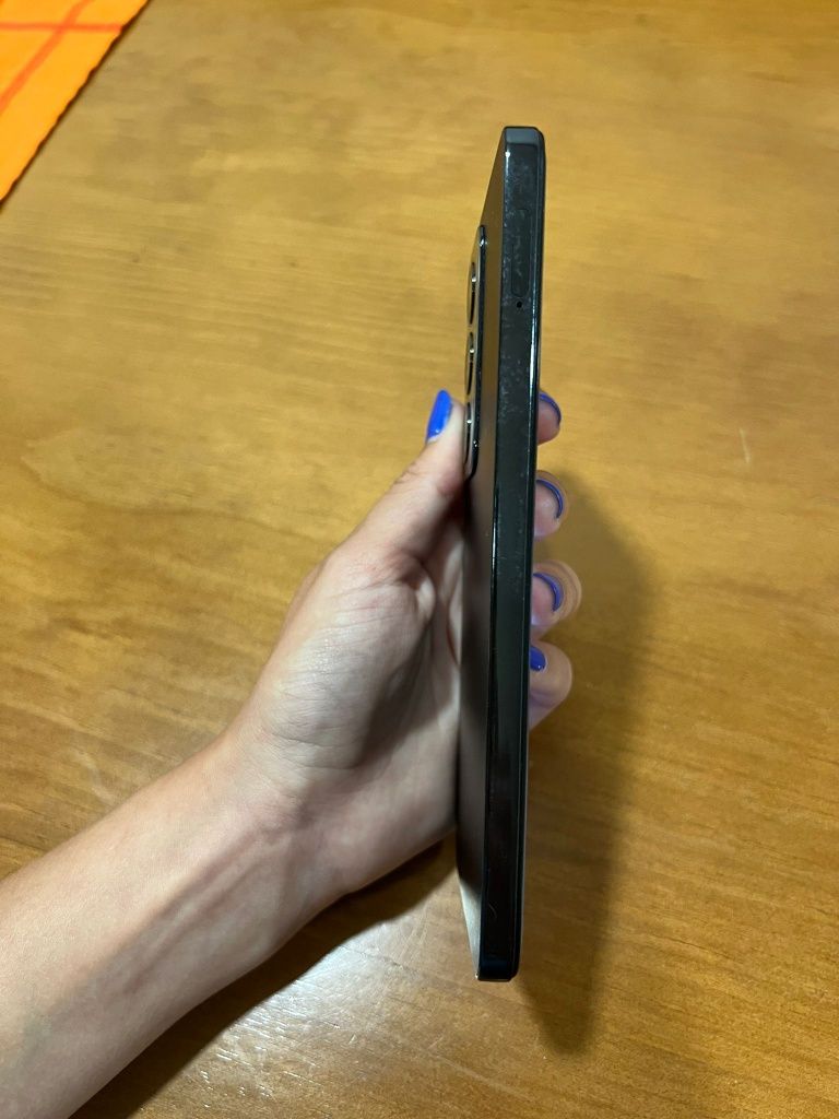 Oppo a80 5G / 256GB