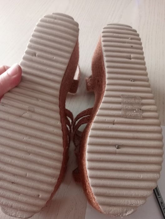 Босоножки на платформе