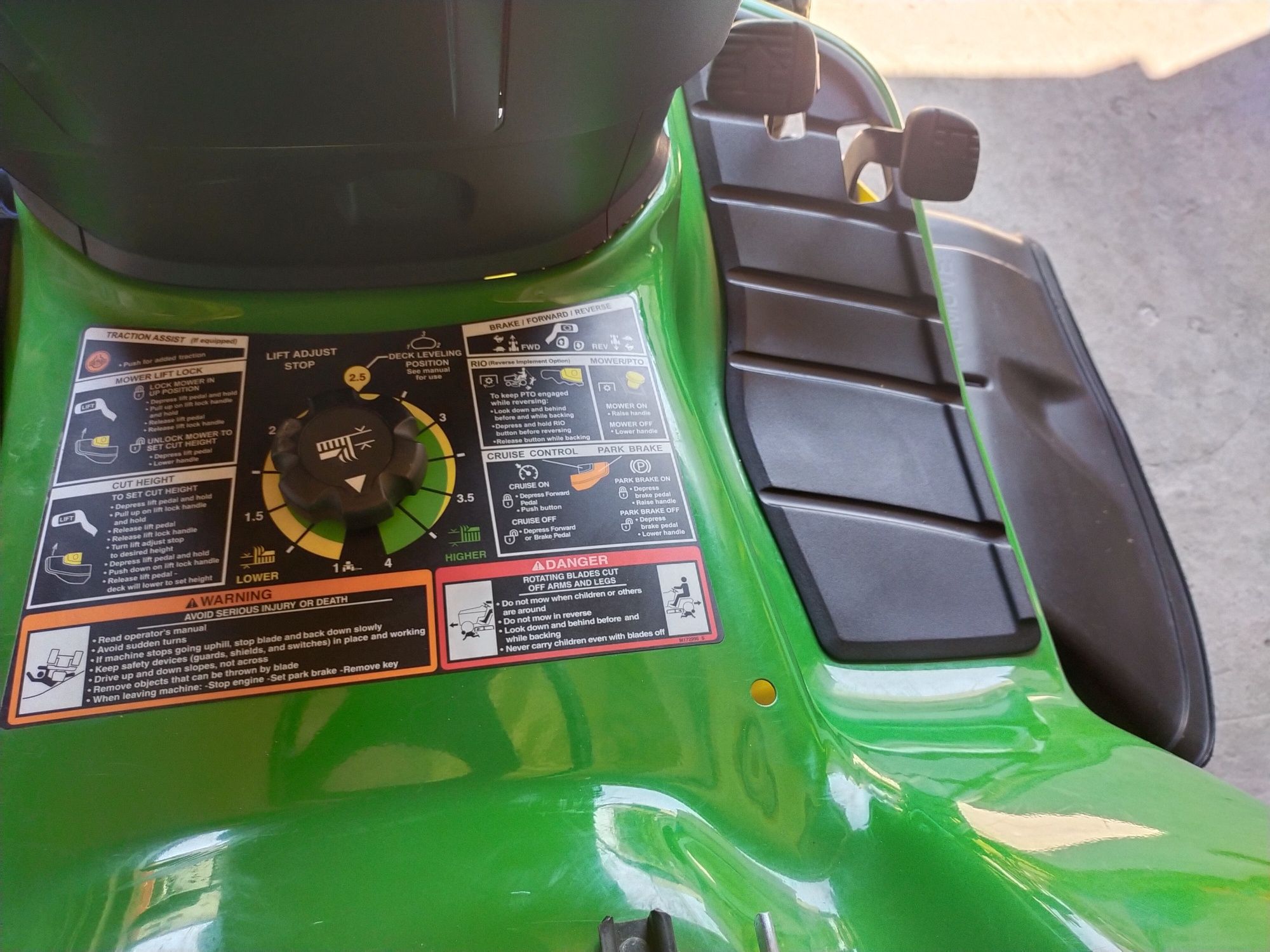 John Deere X 350 mulczer