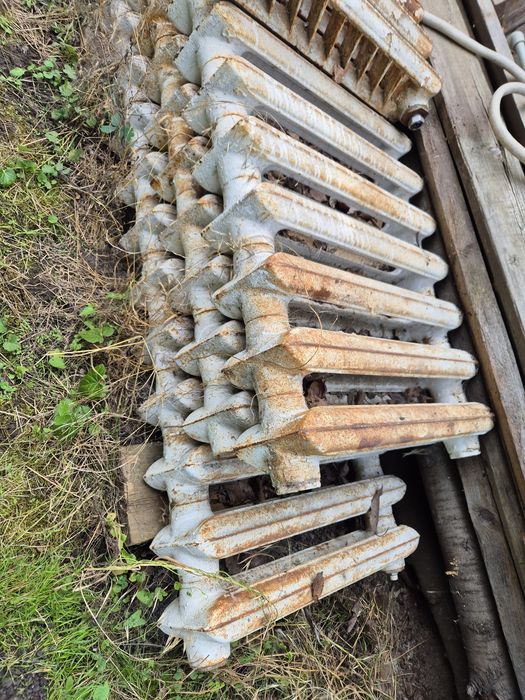 Батареї чугунні б/у