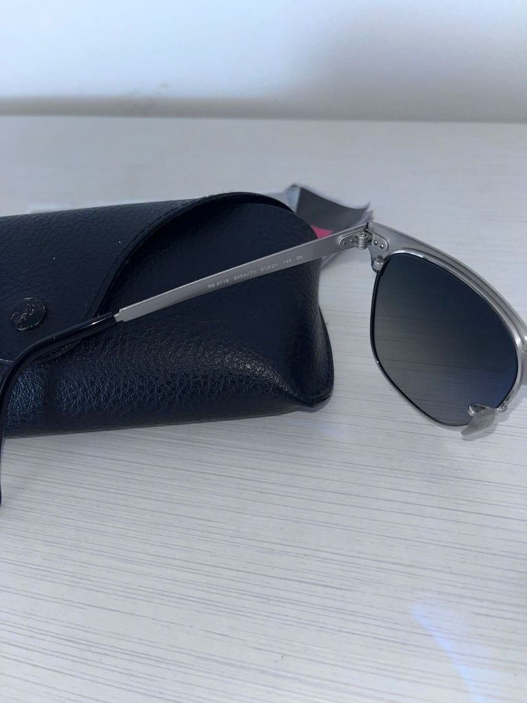 Óculos de sol da Ray-Ban com caixa