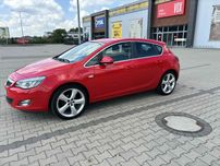 Sprzedam opel Astre j 1.4 turbo przebieg 88 tyś (potwierdzony)