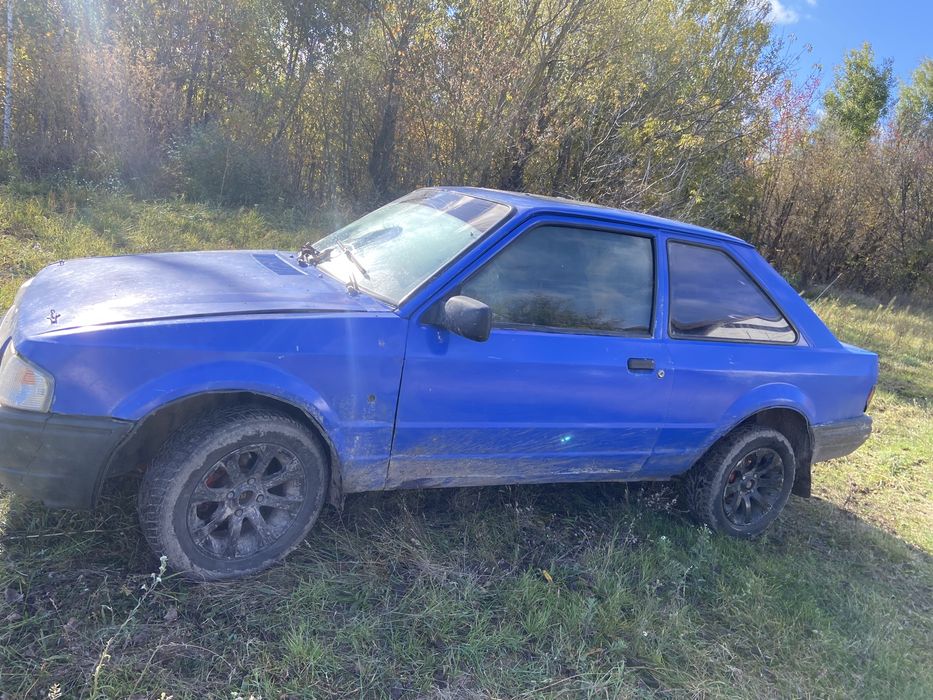 Продам форд ескорд на ходу сів поїхав