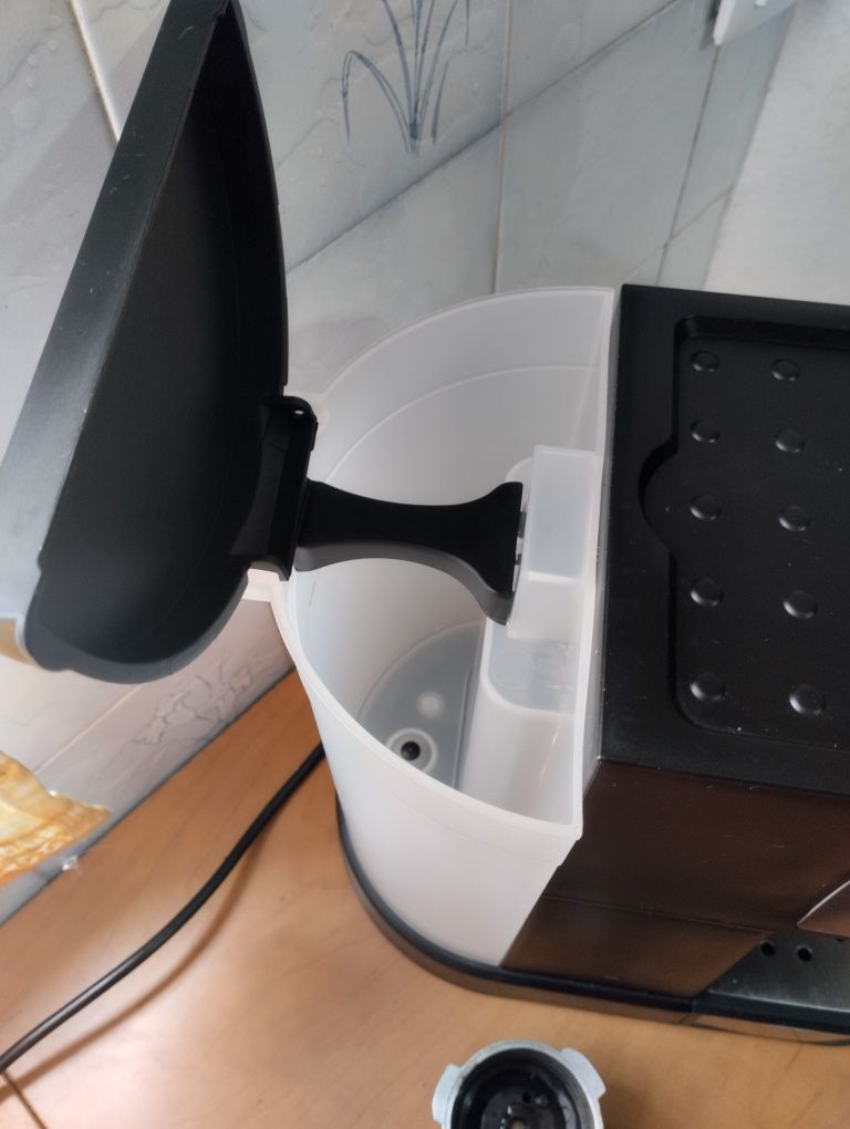 Máquina de cafe pouco uso