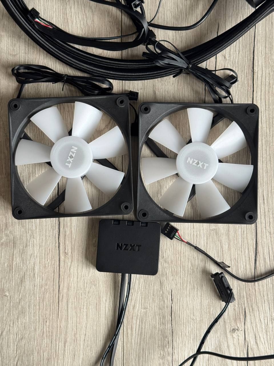 Система рідинного охолодження NZXT Kraken 240 LCD (RL-KR240-B1)