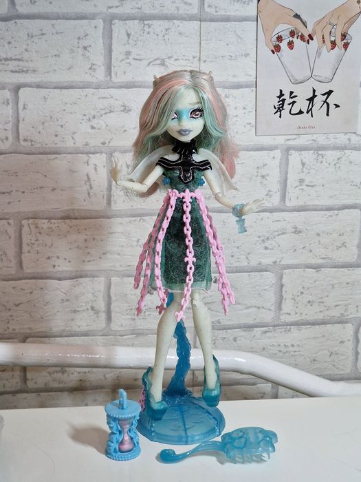 Lalka Rochelle Haunted Monster High