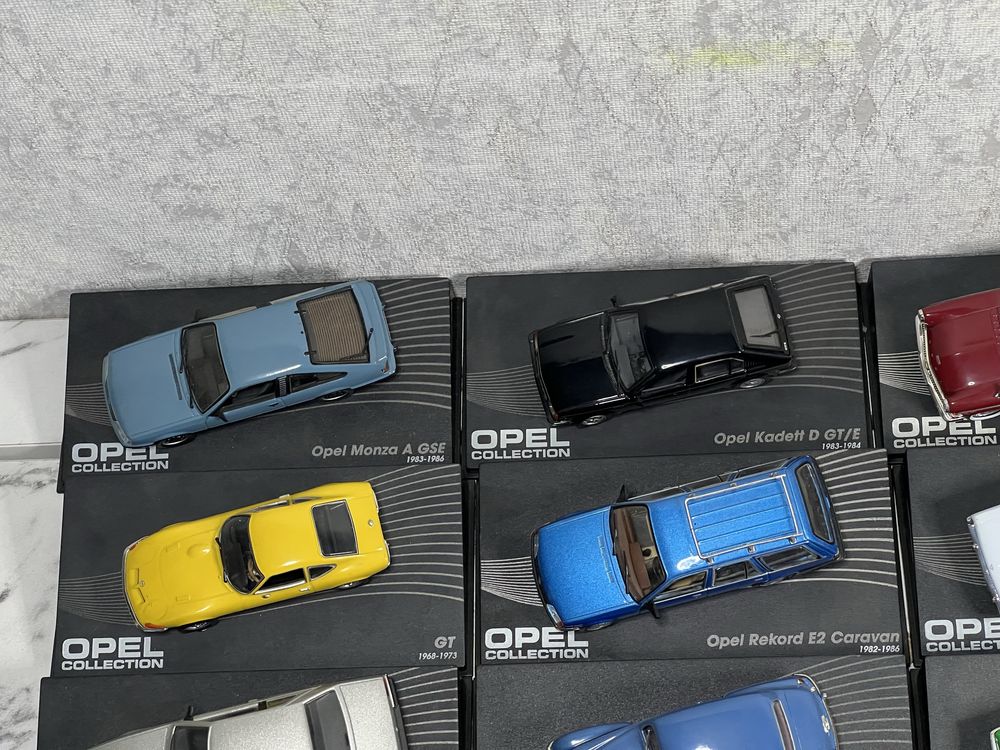 Оптом цікаві Opel vectra, calibra та багато інших Модели машинки 1:43