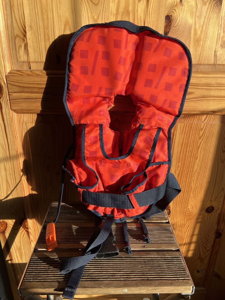 Sprzedam dzieciencą kamizelkę ratunkową HELLY HANSEN 5-15 kg