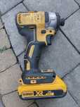 Zakretarka DeWalt dcf 887