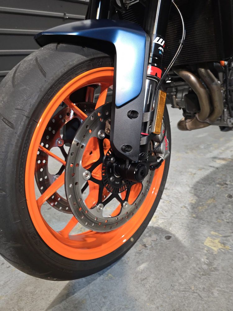 Ktm 890 duke r 2023
