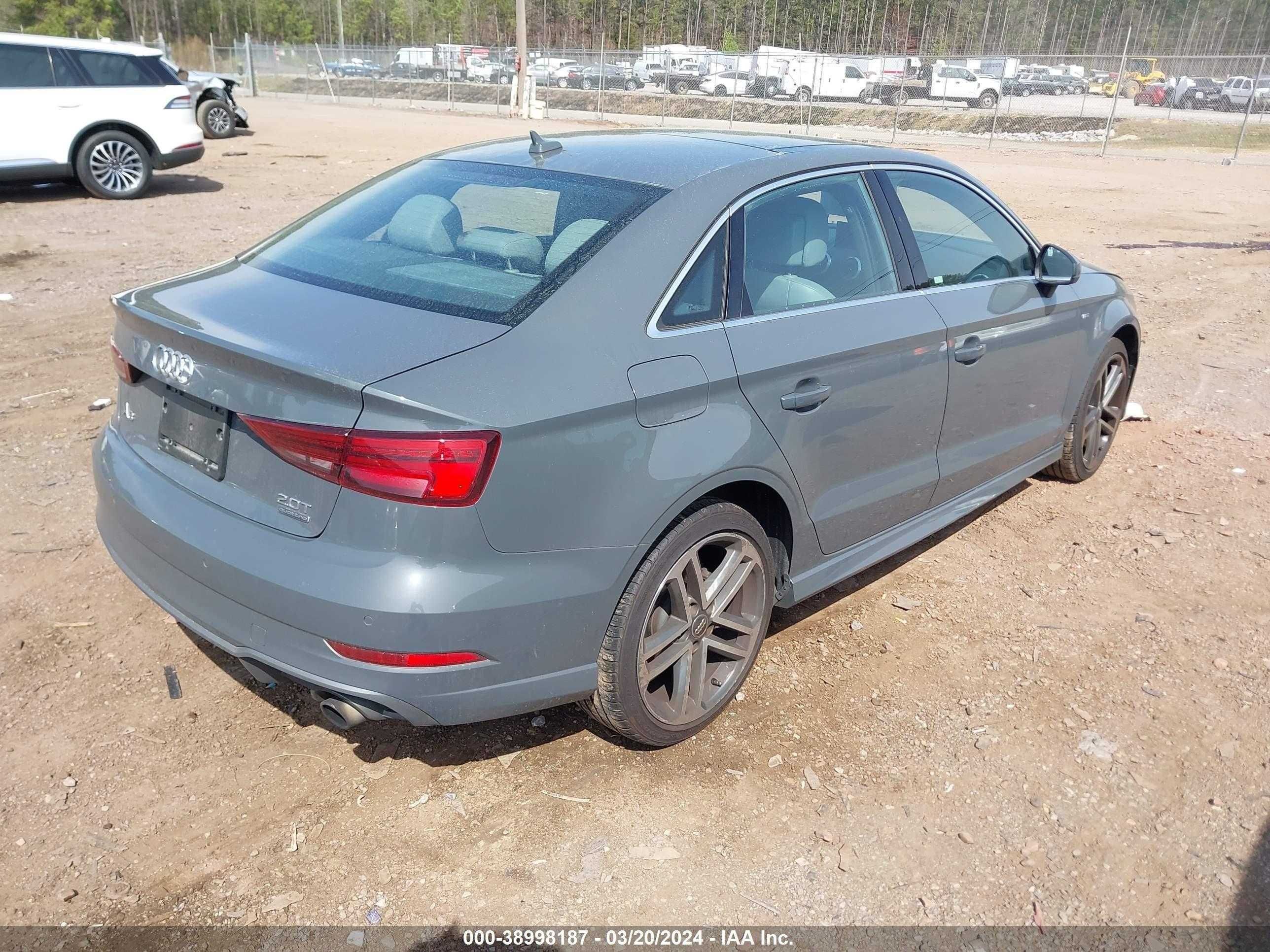 AUDI A3 2017 року