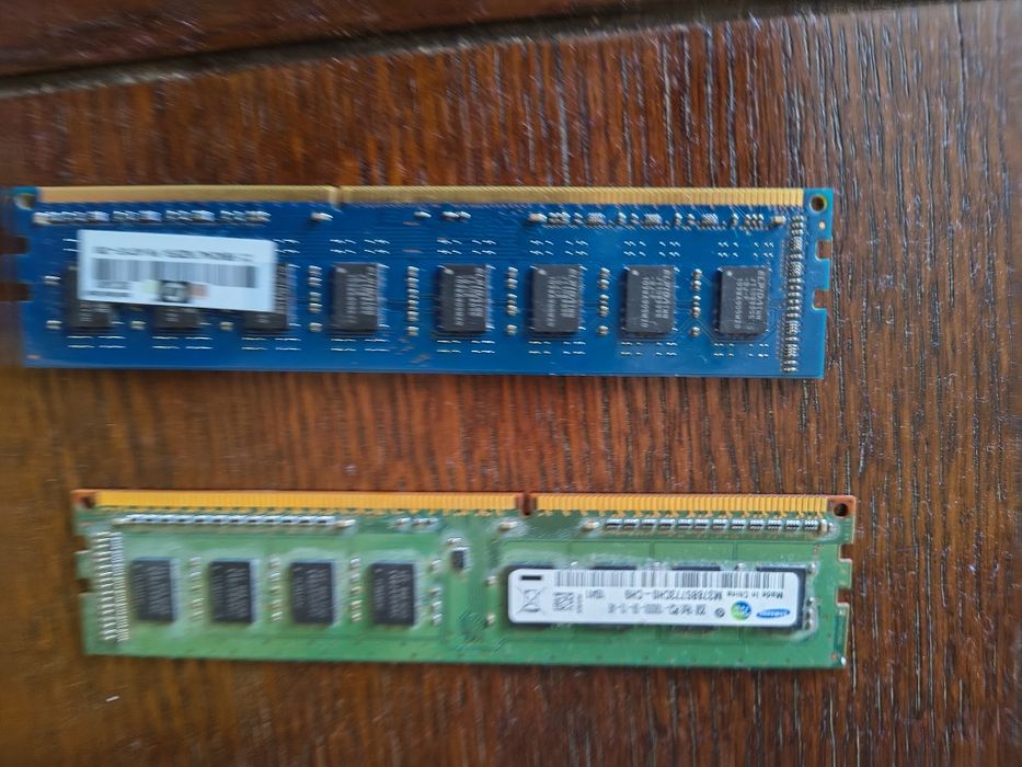 DDR 3. 3x2 GB i 2 razy po 4gb