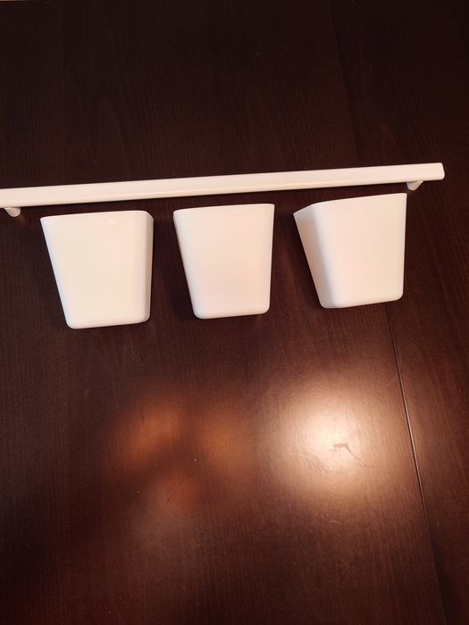 Listwa z pojemnikami, organizer nad biurko  IKEA SUNNERSTA