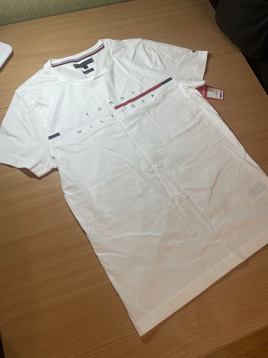 Футболка Tommy Hilfiger нова розмір S