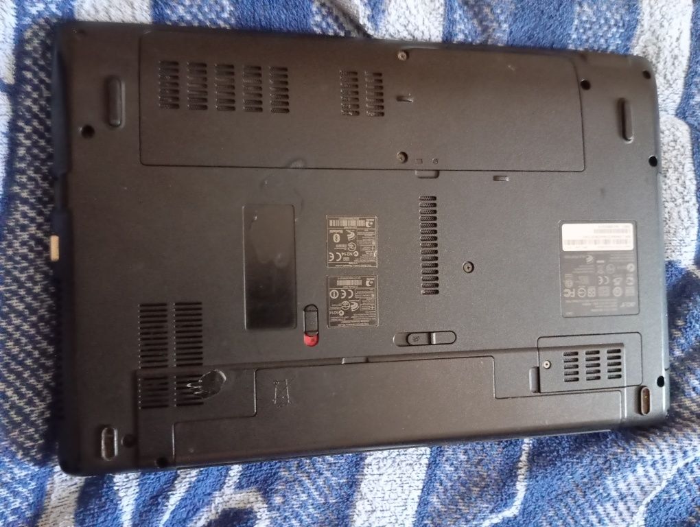 Ноутбук Acer 5552 pew76