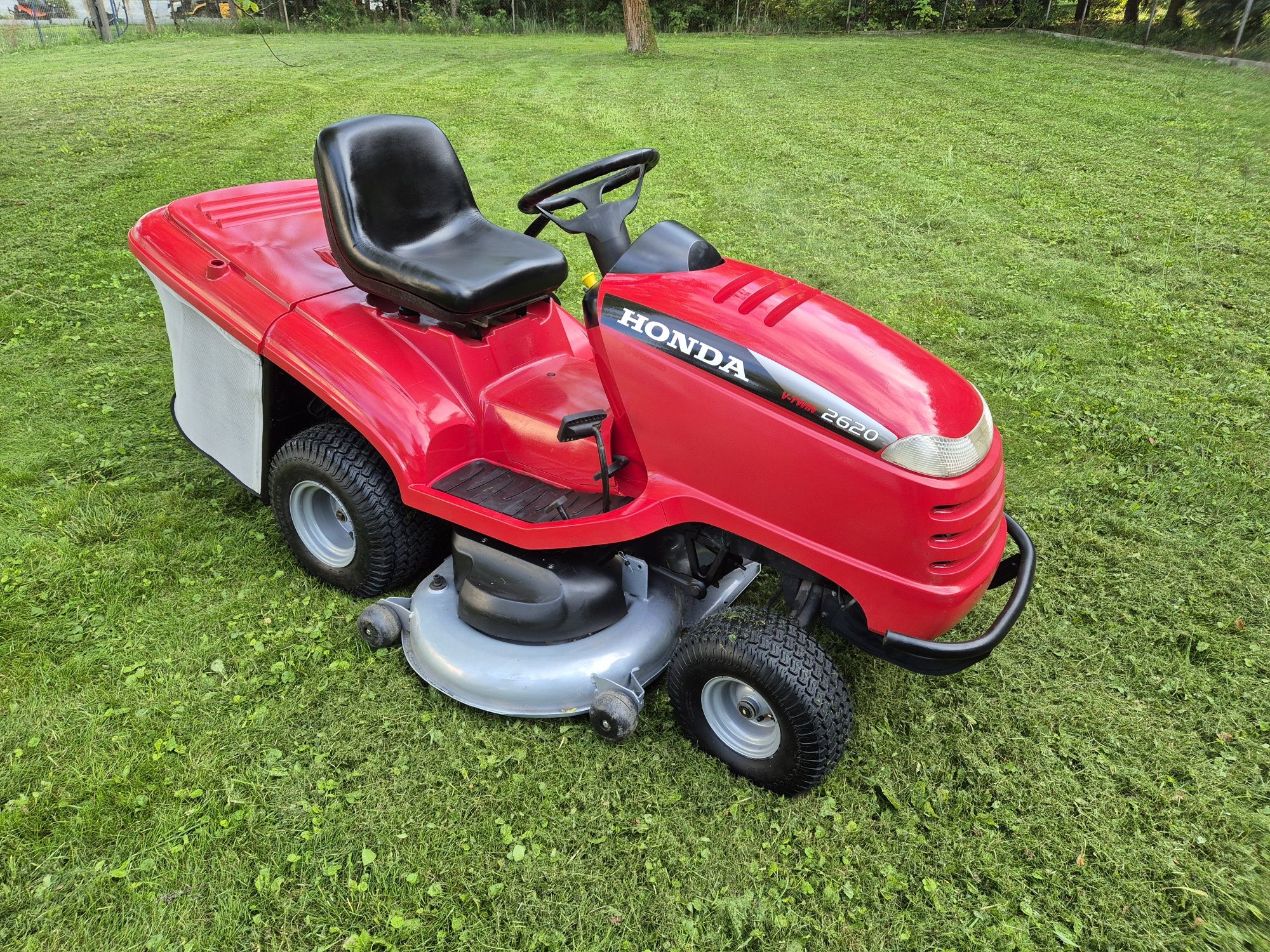 Traktorek Kosiarka Honda 2620 pompa oleju 20KM dwa cylindry
