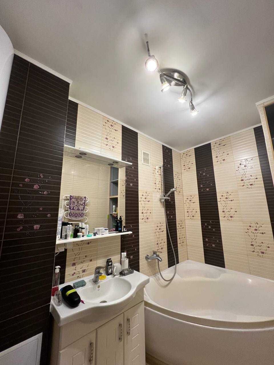 Продам 2к квартиру ЖК Рубиновый жм Красный Камень Комунар