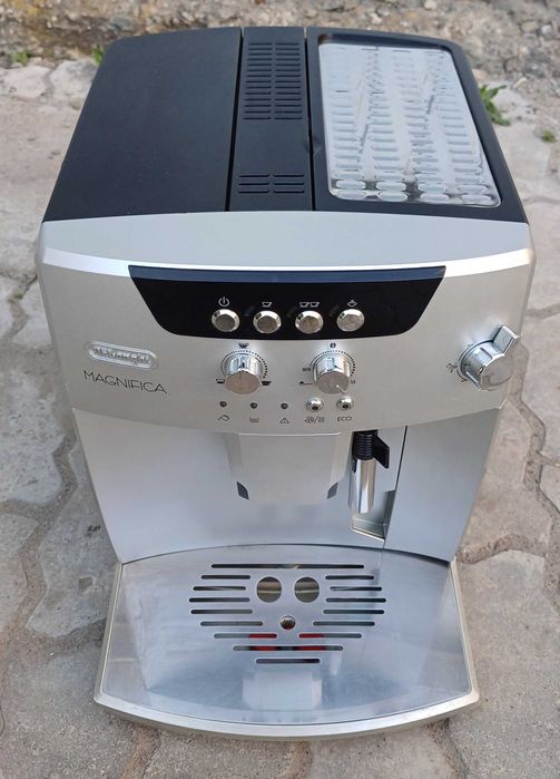 Кофемашина кофеварка Делонджи DeLonghi ESAM 04.110 Magnifica S