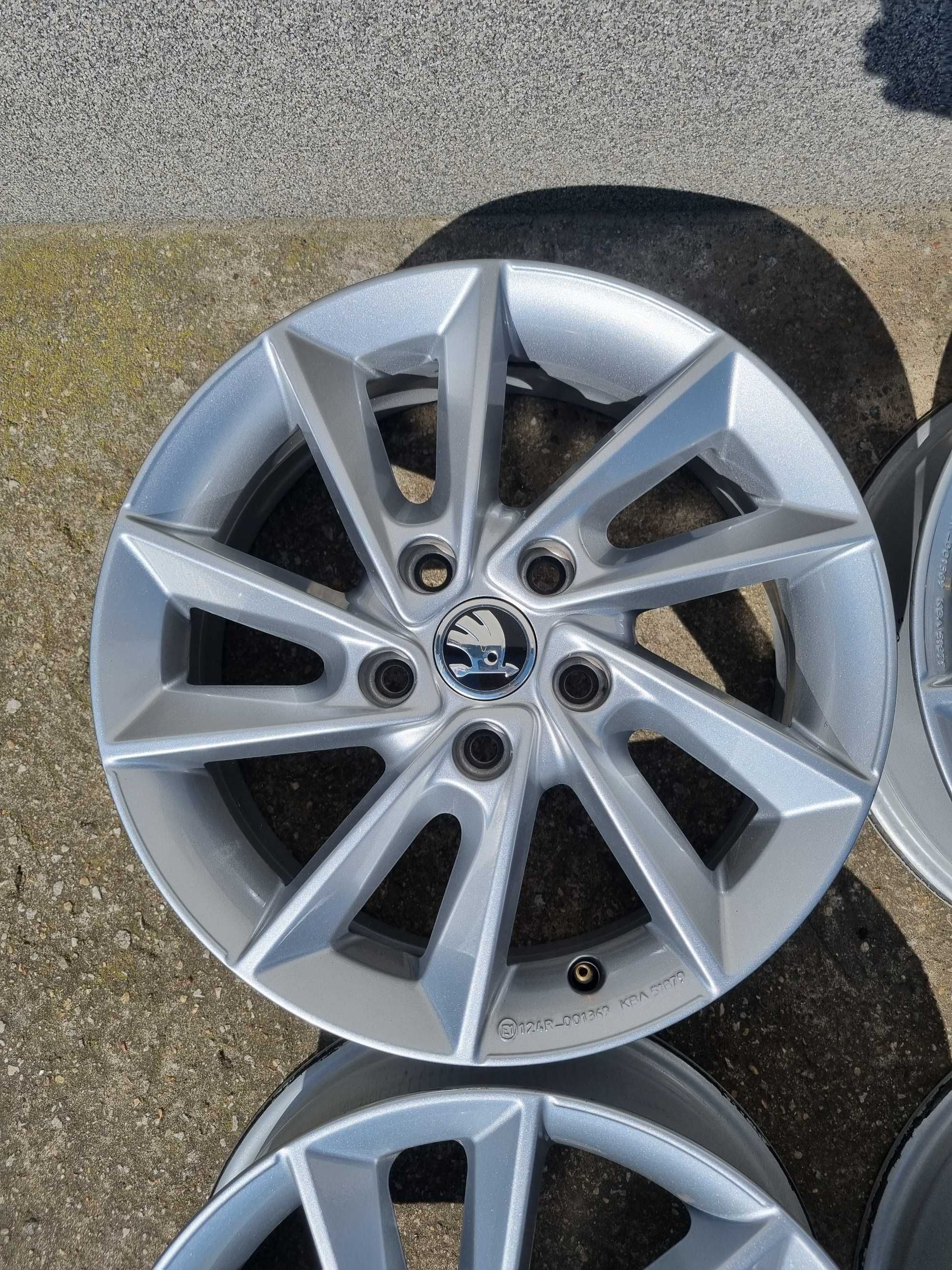 FELGI ALUMINIOWE 5x112 R16" 6Jx 16 ET43 SKODA Octavia Karoq Kamiq FA54