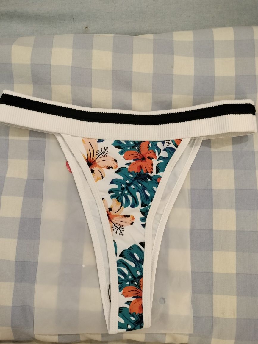 Biquíni novo Tropical