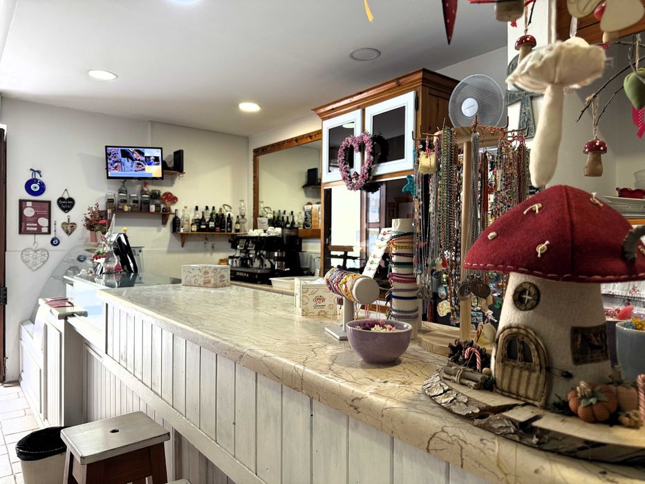 Café Trespasse totalmente equipado