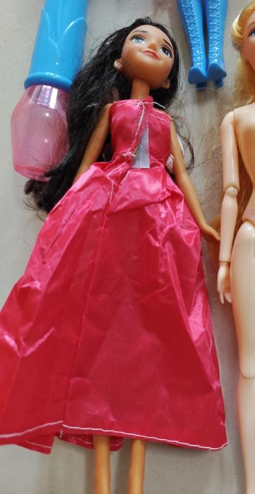 Lote de 11 Bonecas (Barbie / Elsa)