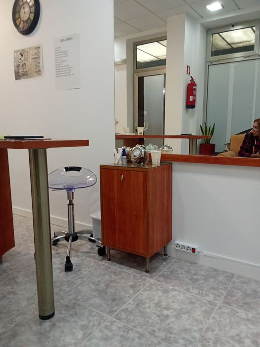 Moveis usados para cabeleireiros