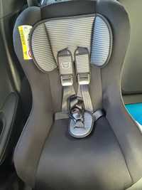Cadeira de bébé para automóvel