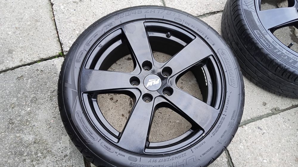 5x120 opel Insignia 225/45/17 lato 2025