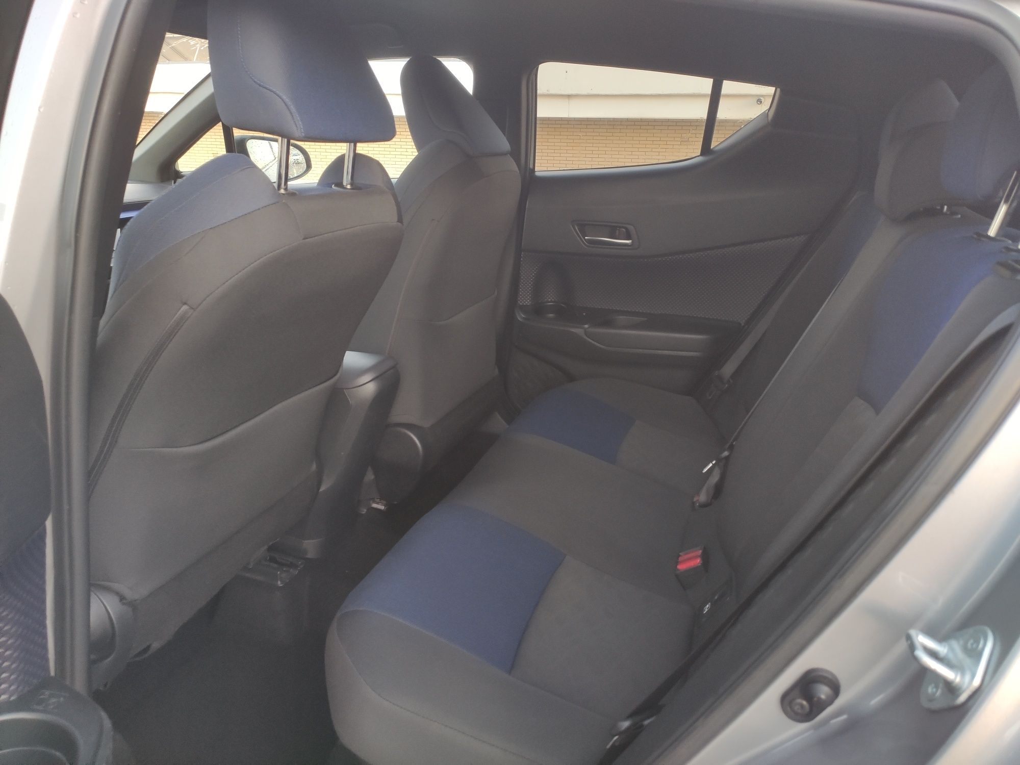 Toyota CHR  híbrido 1.8
