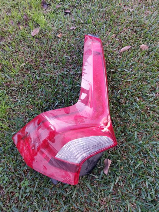 Farolim esquerdo volvo v60 2016