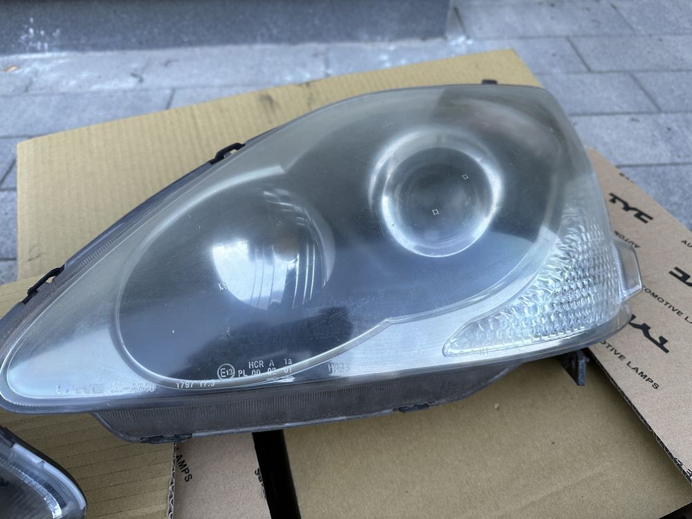 Lampy przod Honda Civic 7