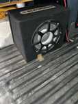 Subwoofer blaupunkt z wsmacniaczem i okablowaniem
