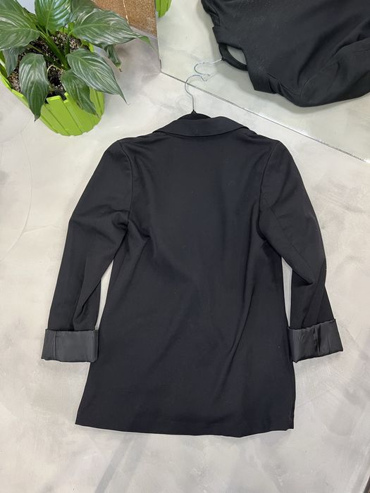 Жіночий чорний піджак від h&m розмір xs-s
