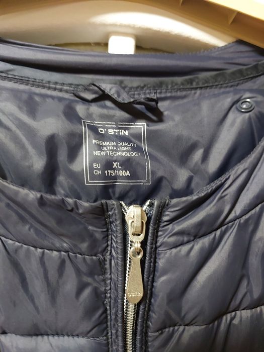 Легке стьобане пальто Ostin