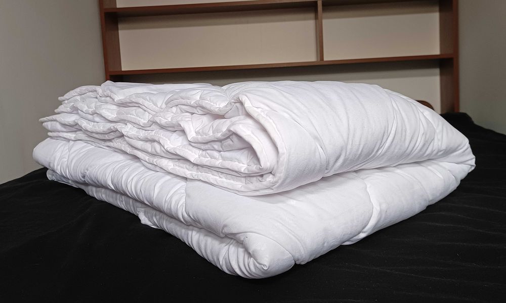 Zimowa ciepła kołdra Jysk Ulvik 155x200 cm