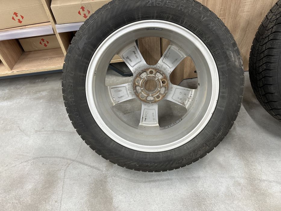 Диски оригінальні vw passat r17 5*112 et39 j6.5 dia57.1