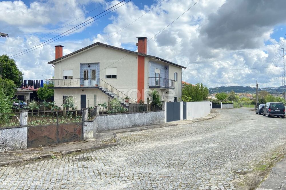 Moradia Braga r/ Lavandeiras 1 Ruães Centro