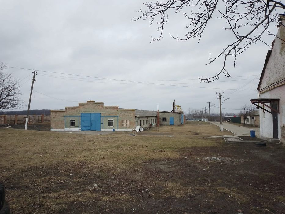 Оренда складських приміщень. 1700кв.м ділянка 4ГА. с.Полянецьке