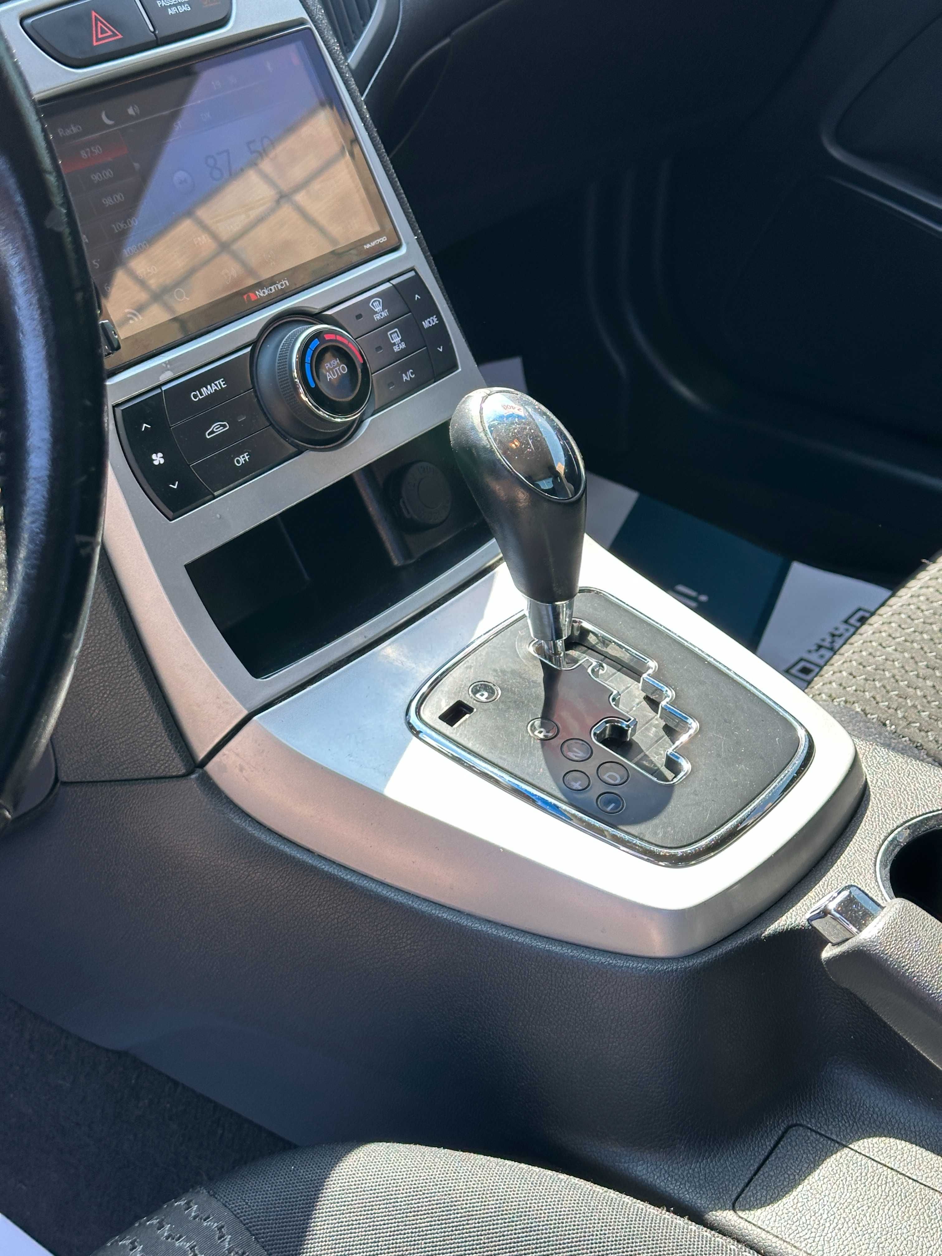 Продам Hyundai Genesis 2010 рік можлива розстрочка,кредит,обмін!