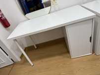 MESA/SECRETÁRIA COM ARMÁRIO