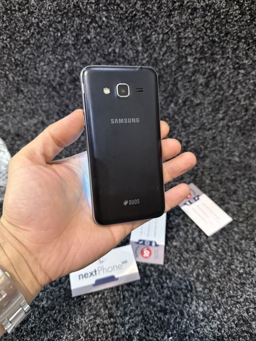 смартфон SAMSUNG j320