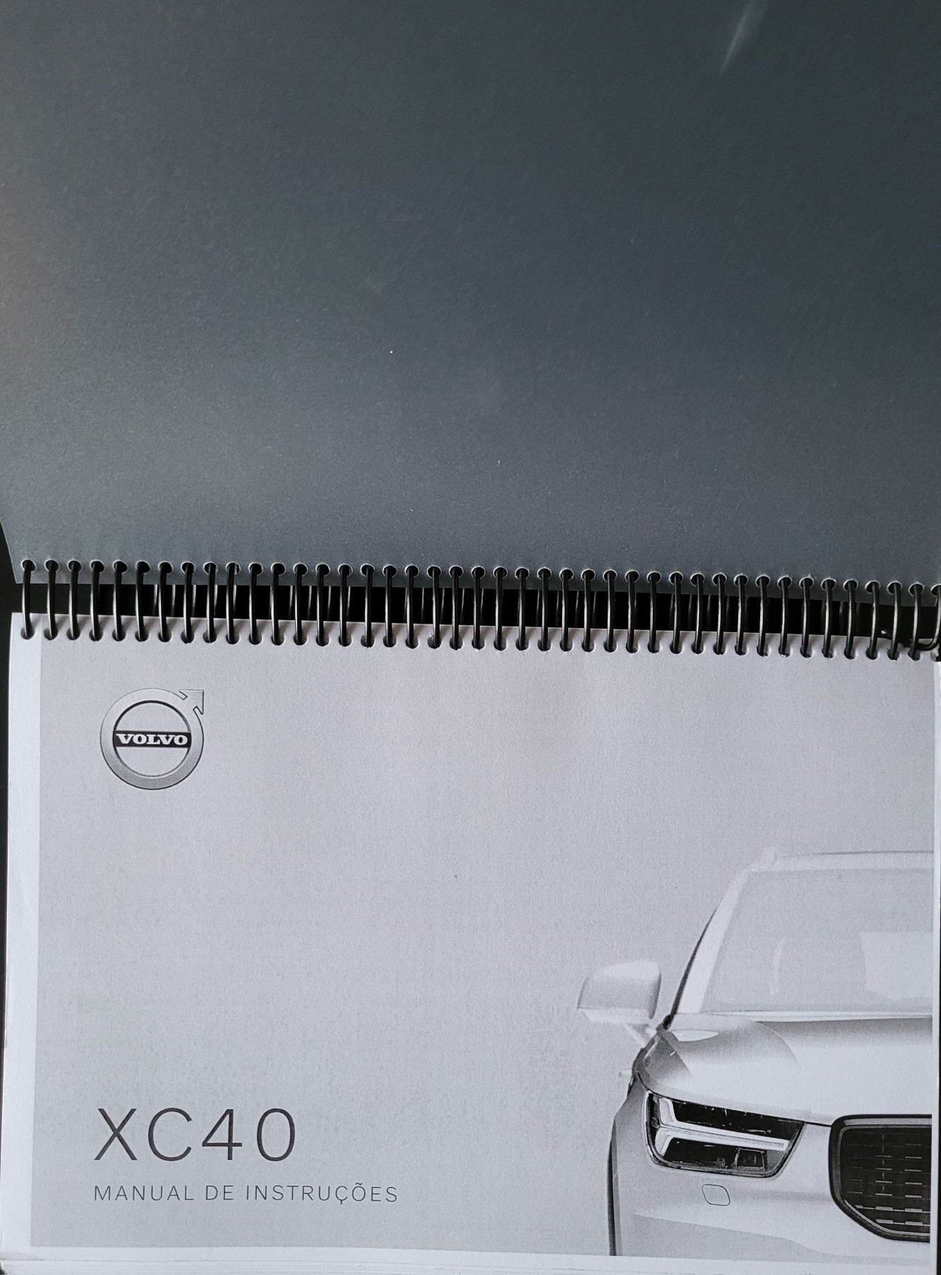 Manual de instruções Volvo XC40