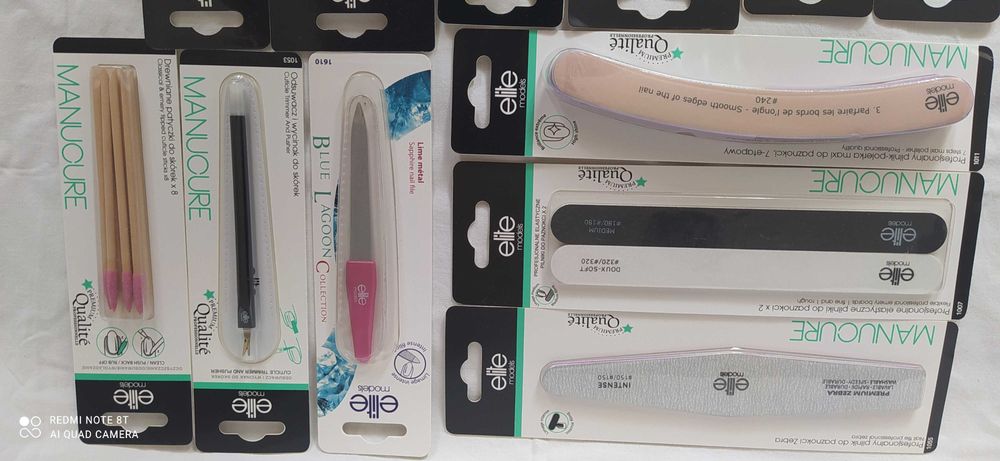 OKAZJA.Zestaw-12 sztuk przyrządów "ELITE"do manicure pedicure.Aktualne