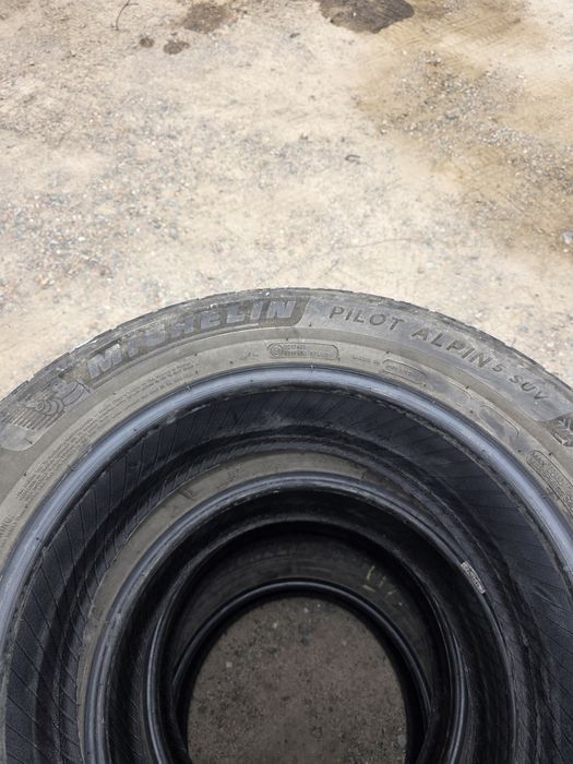 Резіна Mishelin alpin 5 suv 225/60 r18