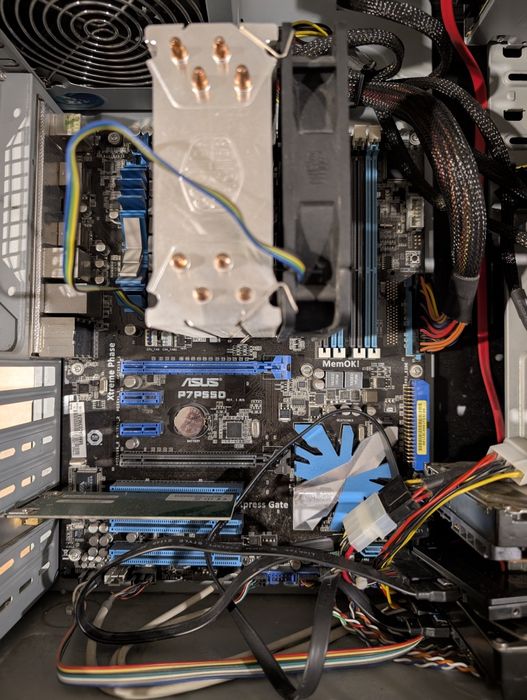 Plyta Asus P7P55D